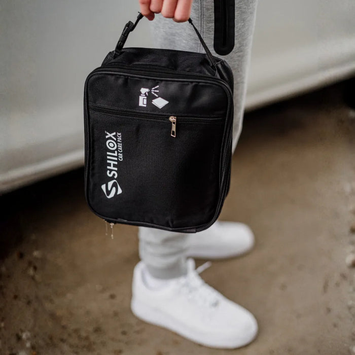 Kompakte Autopflege-Tasche zum einfachen Transport