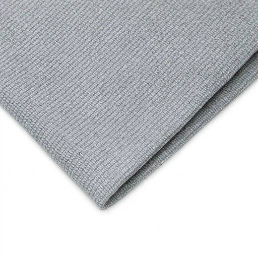 Graues Mikrofasertuch zur schonenden Fahrzeugreinigung und Pflege